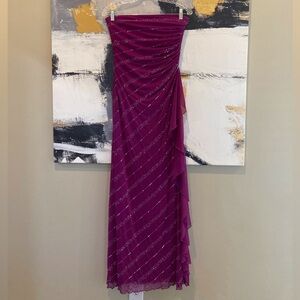 ❤️WAS $70 Flip Strapless Column Style Formal Gown